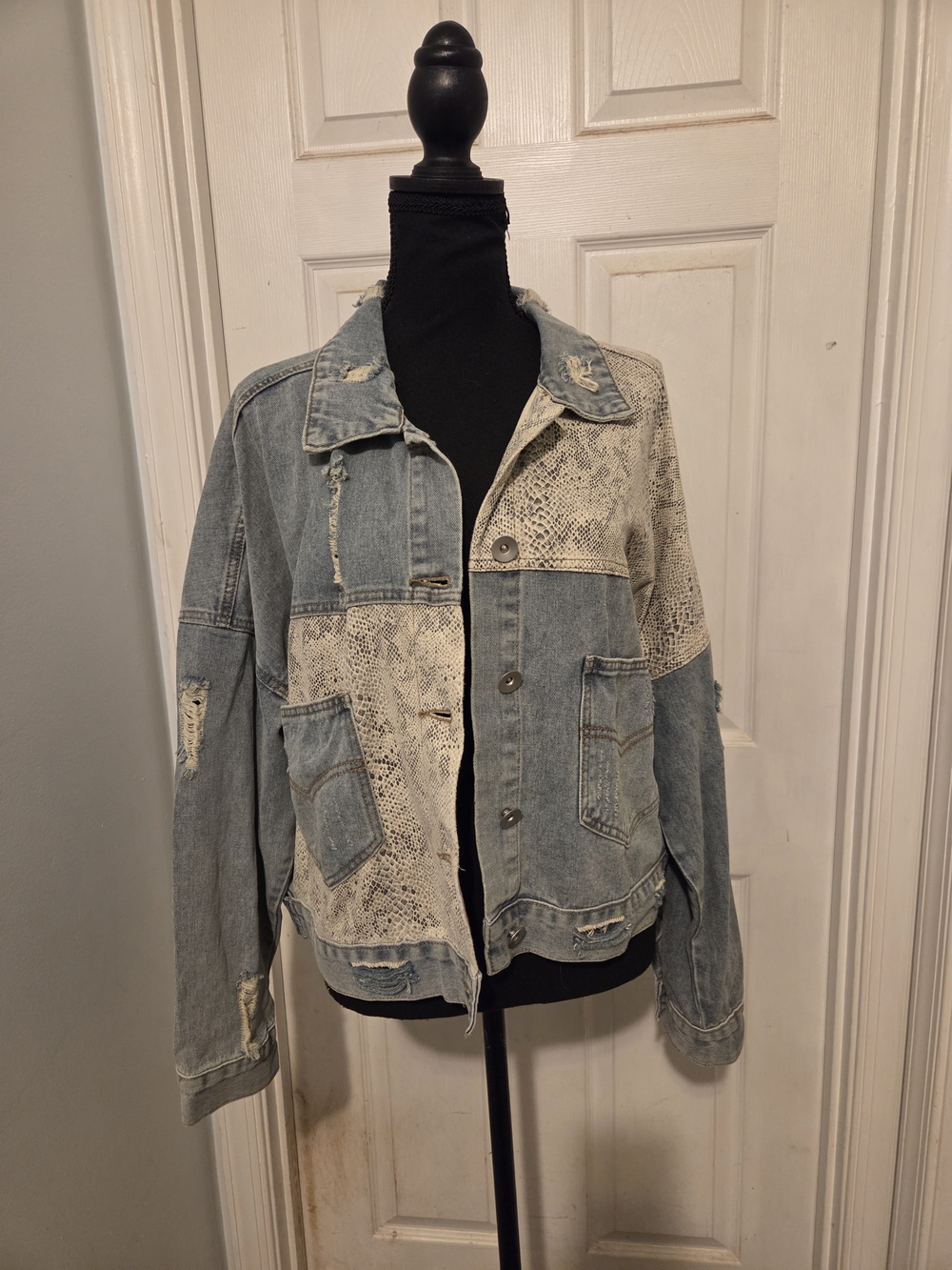 Veveret Light Blue Denim Jacket with Neutral Snake-Print Panels